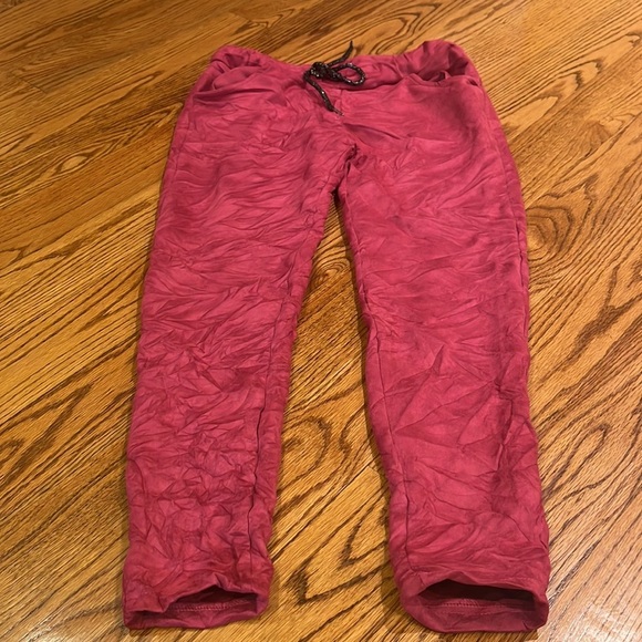 NWT Coastal Bloom Woman’s Fushia Suede Soul Italian Joggers - Picture 2 of 7